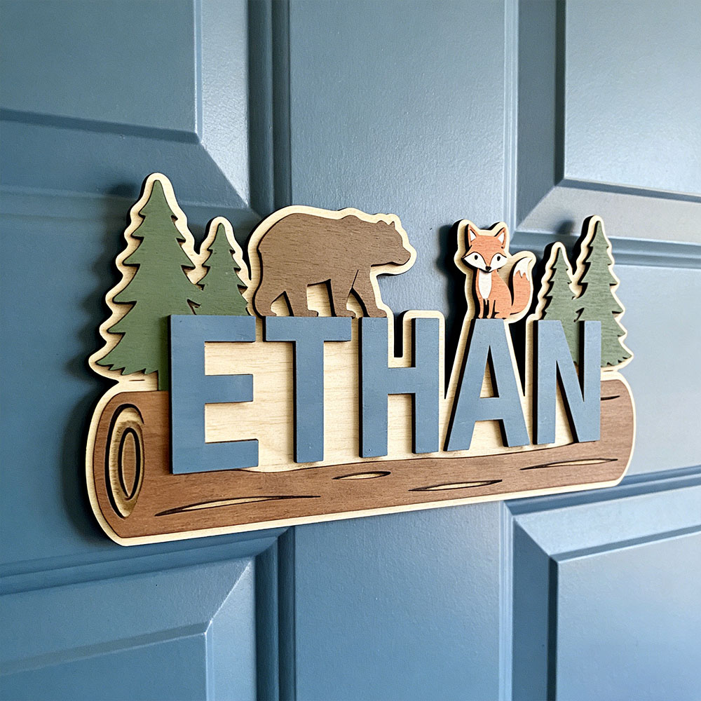 Baby Nursery Wall Decor - Drewniana tabliczka z imieniem dziecka, motyw